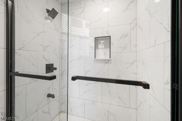 148 Martin St, Paterson City, NJ 07501