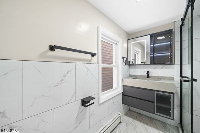 148 Martin St, Paterson City, NJ 07501