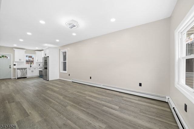 148 Martin St, Paterson City, NJ 07501