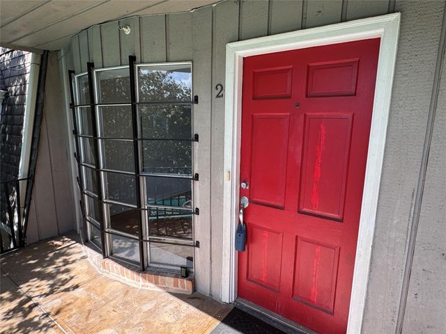 2611 Marilee Lane 2, Houston, TX 77057