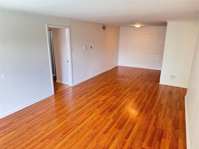 2611 Marilee Lane 2, Houston, TX 77057
