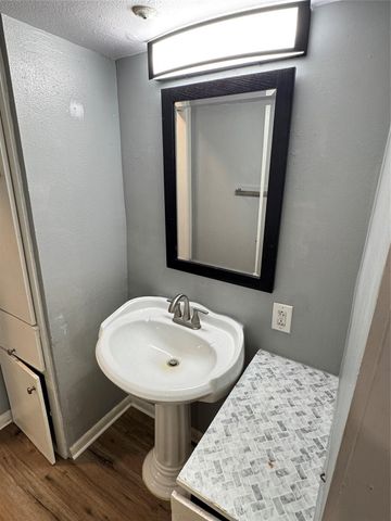 2611 Marilee Lane 2, Houston, TX 77057