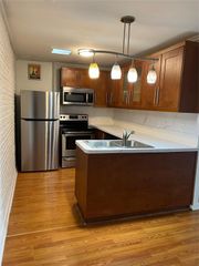 2611 Marilee Lane 2, Houston, TX 77057