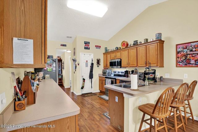 9086 Manchester Street, Spring Hill, FL 34606