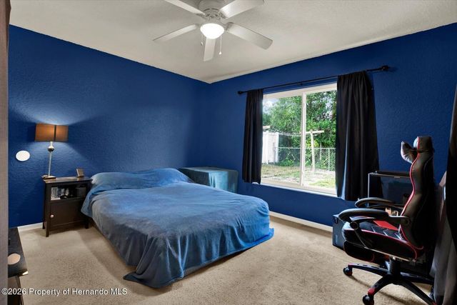 9086 Manchester Street, Spring Hill, FL 34606
