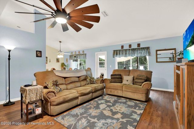 9086 Manchester Street, Spring Hill, FL 34606