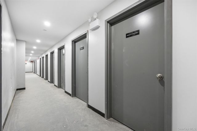 163-07 72nd Ave 4D, Fresh Meadows, NY 11365