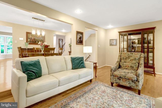 5731 WOOD MOUSE CT, Burke, VA 22015
