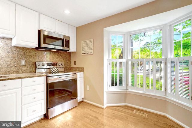 5731 WOOD MOUSE CT, Burke, VA 22015