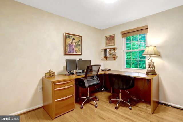 5731 WOOD MOUSE CT, Burke, VA 22015