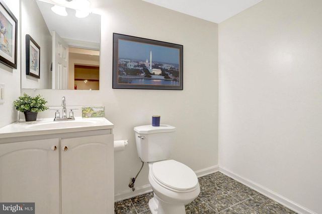 5731 WOOD MOUSE CT, Burke, VA 22015