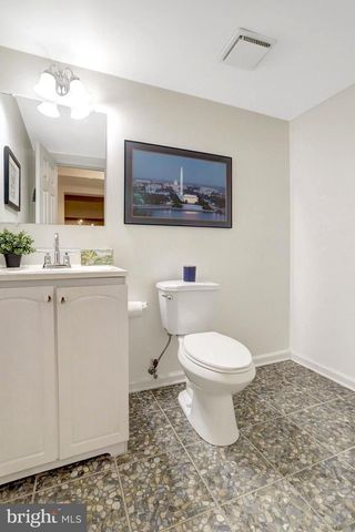 5731 WOOD MOUSE CT, Burke, VA 22015