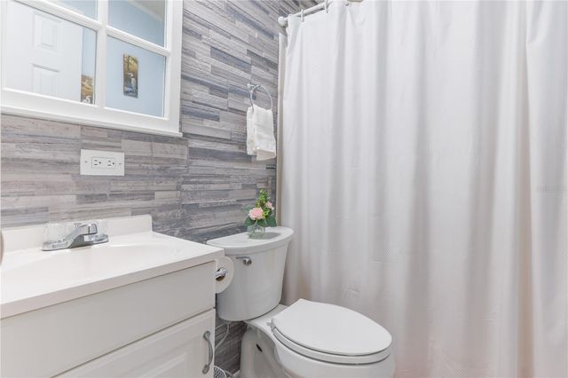 24805 PINE HILL, Leesburg, FL 34748