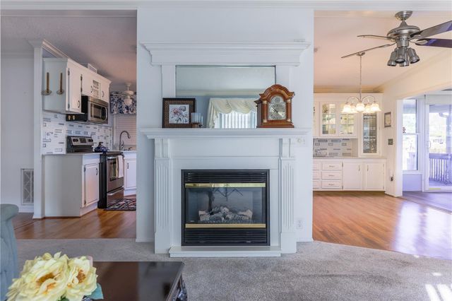 24805 PINE HILL, Leesburg, FL 34748