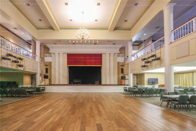 24805 PINE HILL, Leesburg, FL 34748