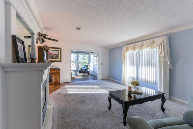 24805 PINE HILL, Leesburg, FL 34748