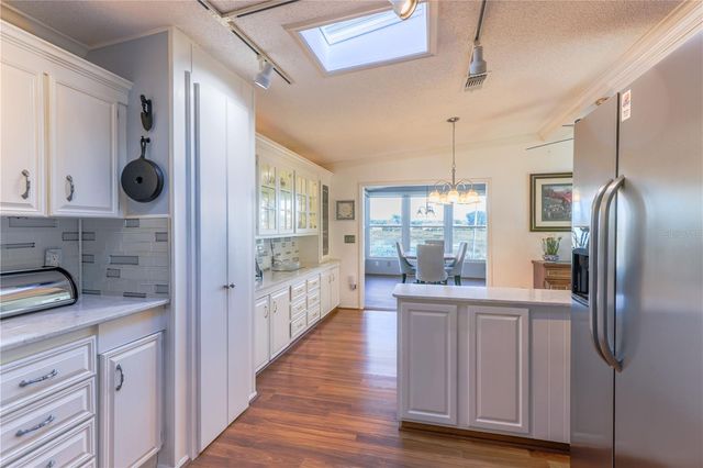 24805 PINE HILL, Leesburg, FL 34748