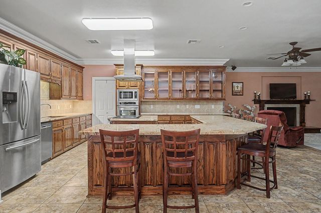 228 Lake Mechant Court, Houma, LA 70360