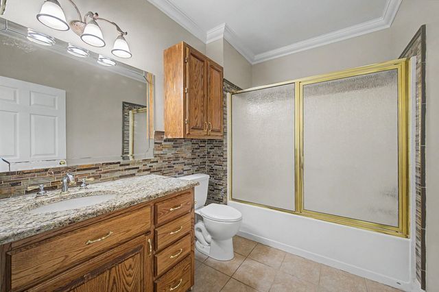 228 Lake Mechant Court, Houma, LA 70360