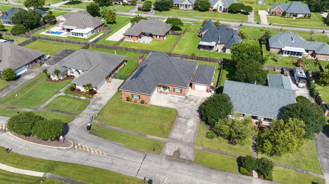 228 Lake Mechant Court, Houma, LA 70360