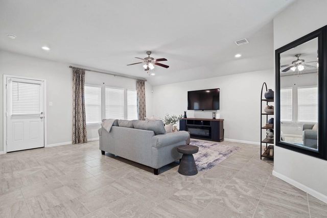 10110 Whitney Reach Drive, Rosharon, TX 77583