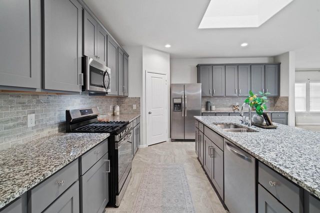 10110 Whitney Reach Drive, Rosharon, TX 77583