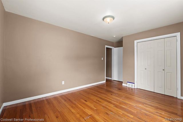 29715 Utica Road, Roseville, MI 48066