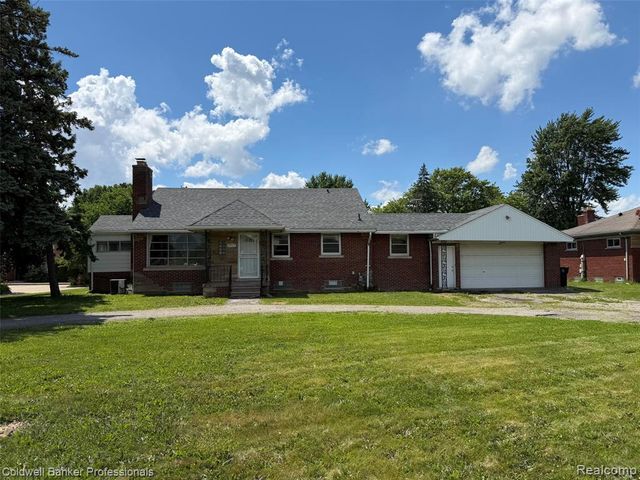 29715 Utica Road, Roseville, MI 48066