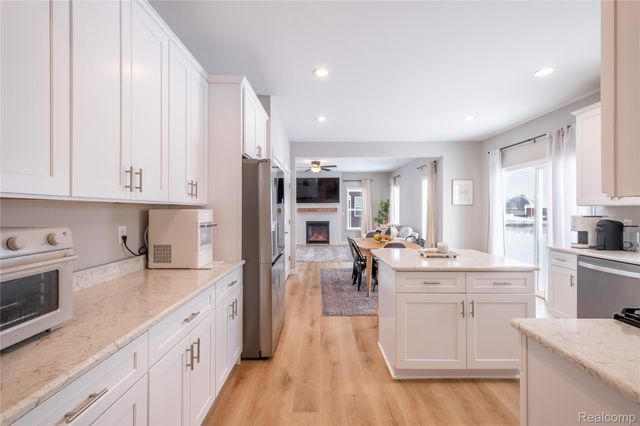 13175 Westwinds Drive, Fenton Charter Township, MI 48451