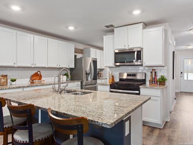 13722 BOOTHE GRV, San Antonio, TX 78254