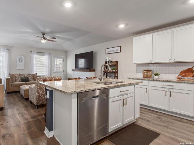 13722 BOOTHE GRV, San Antonio, TX 78254