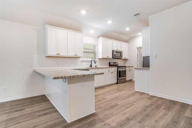 806 Brittany Drive, Anna, TX 75409