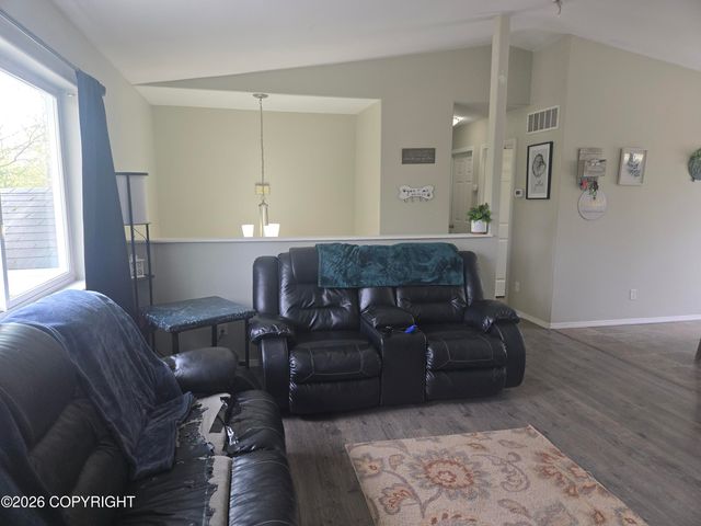 1960 N Patsy Street, Wasilla, AK 99654