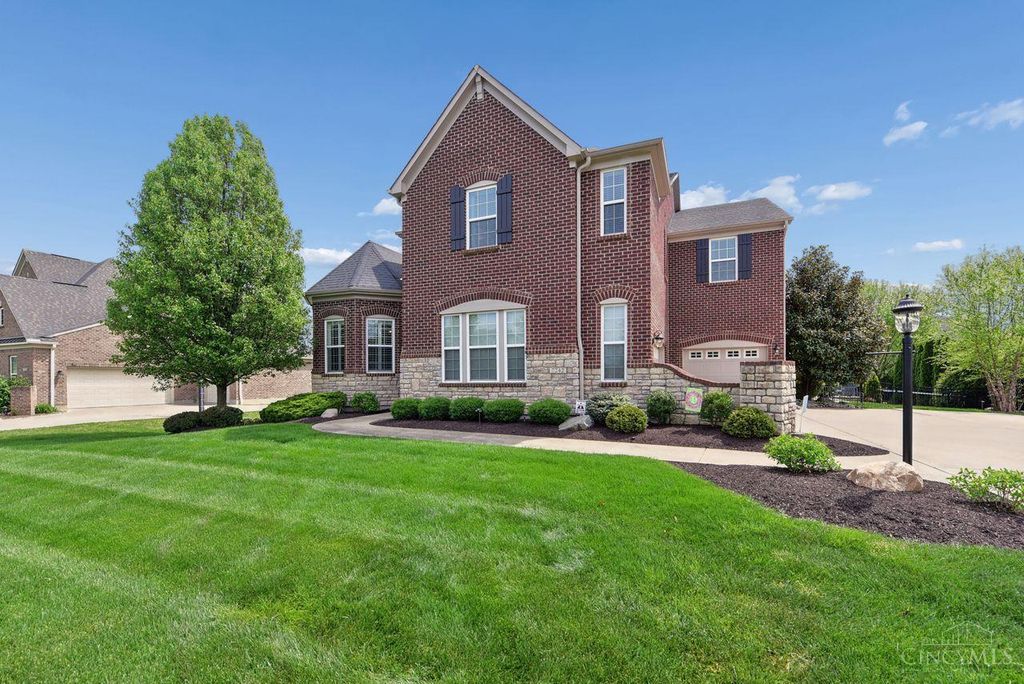 7242 Clawson Court, West Chester, OH 45069