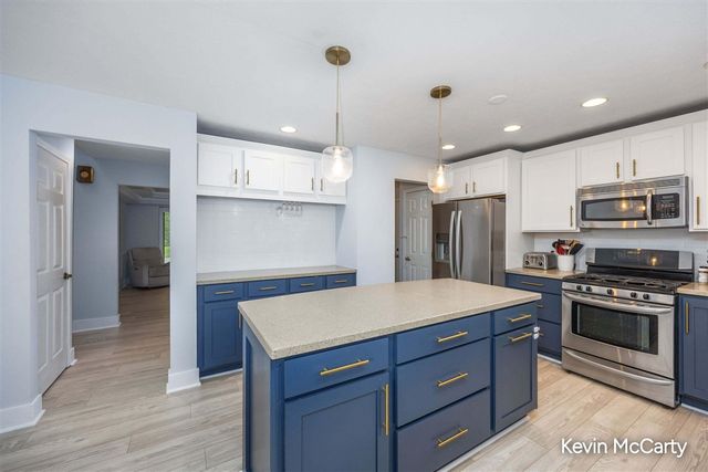 2507 Ridgecroft Avenue, Grand Rapids, MI 49546