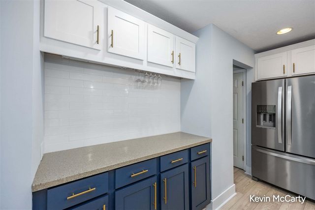 2507 Ridgecroft Avenue, Grand Rapids, MI 49546