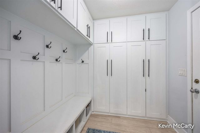 2507 Ridgecroft Avenue, Grand Rapids, MI 49546