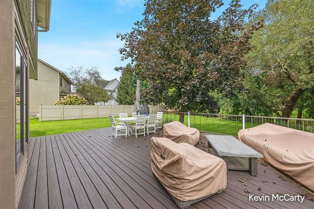 2507 Ridgecroft Avenue, Grand Rapids, MI 49546