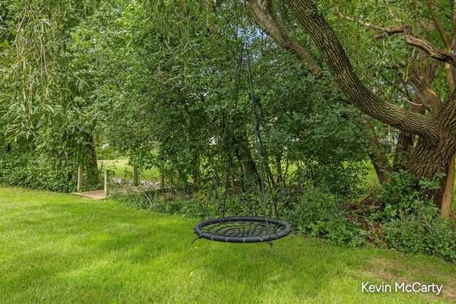 2507 Ridgecroft Avenue, Grand Rapids, MI 49546