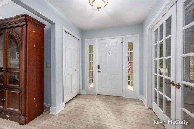 2507 Ridgecroft Avenue, Grand Rapids, MI 49546