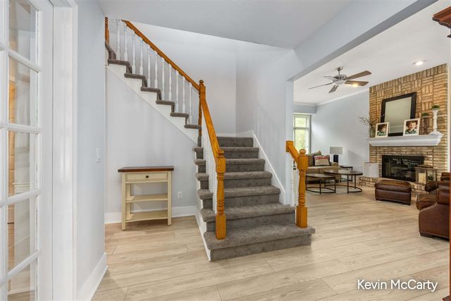 2507 Ridgecroft Avenue, Grand Rapids, MI 49546