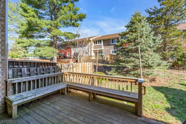 68 Chestnut Ct, Hillsborough Twp., NJ 08844