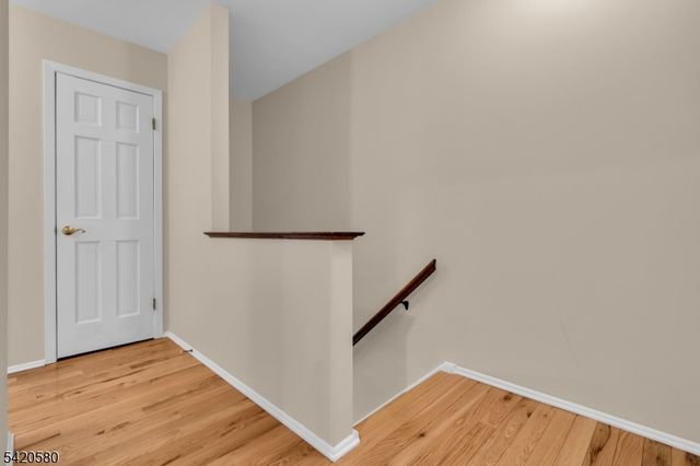 68 Chestnut Ct, Hillsborough Twp., NJ 08844