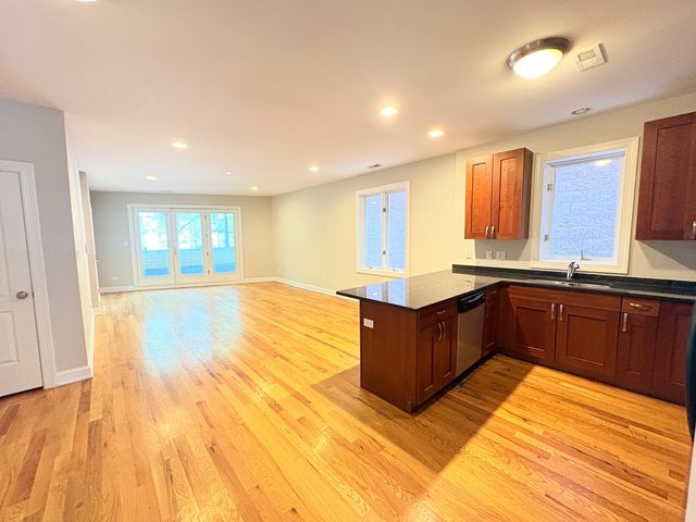 25 E 26th Street 2, Chicago, IL 60616