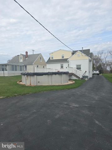 4110 NAAMANS CREEK RD, Upper Chichester, PA 19061