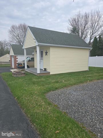4110 NAAMANS CREEK RD, Upper Chichester, PA 19061