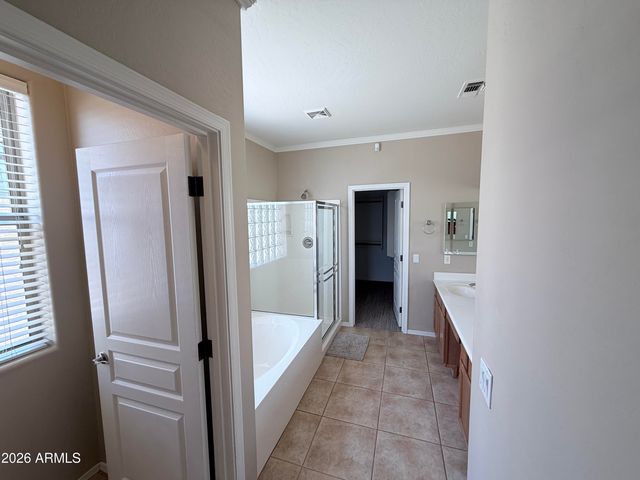 7310 E Mallory Circle, Mesa, AZ 85207