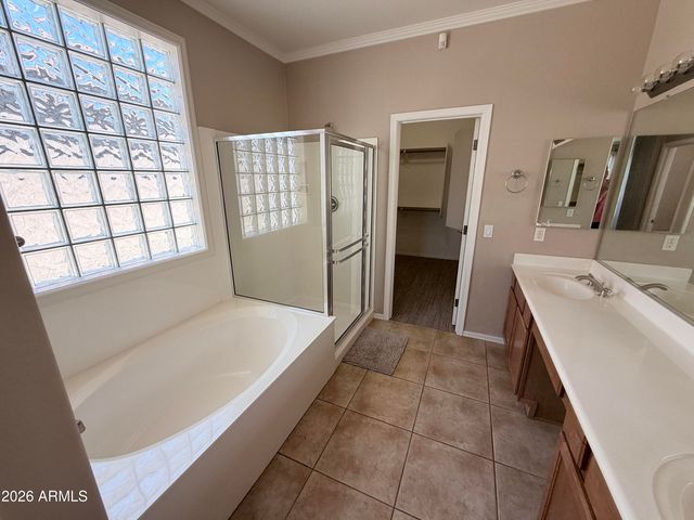 7310 E Mallory Circle, Mesa, AZ 85207