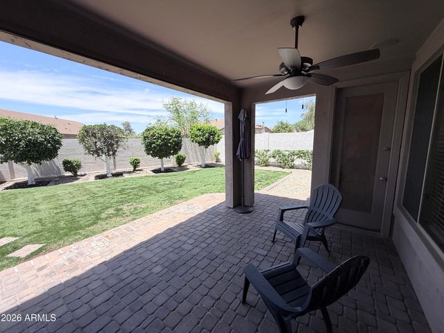 7310 E Mallory Circle, Mesa, AZ 85207