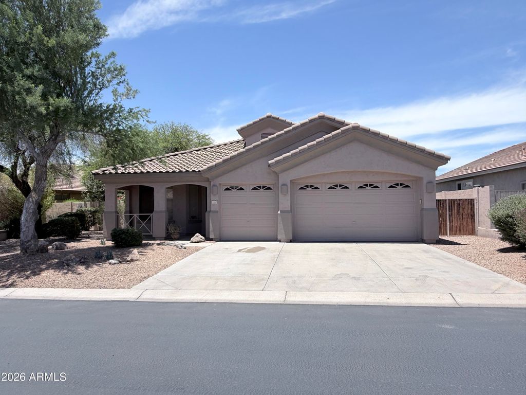 7310 E Mallory Circle, Mesa, AZ 85207